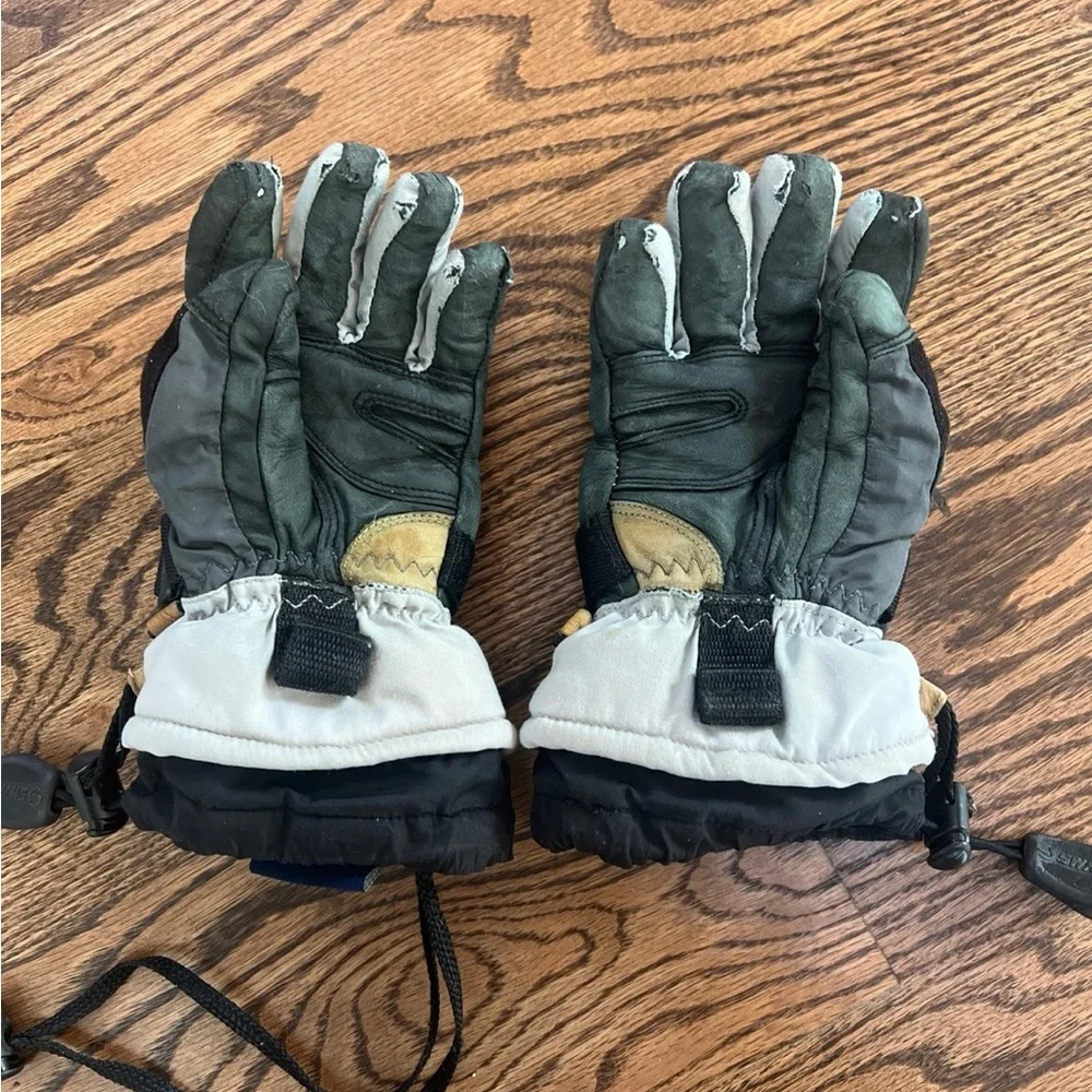 Youth small Swany snow gloves